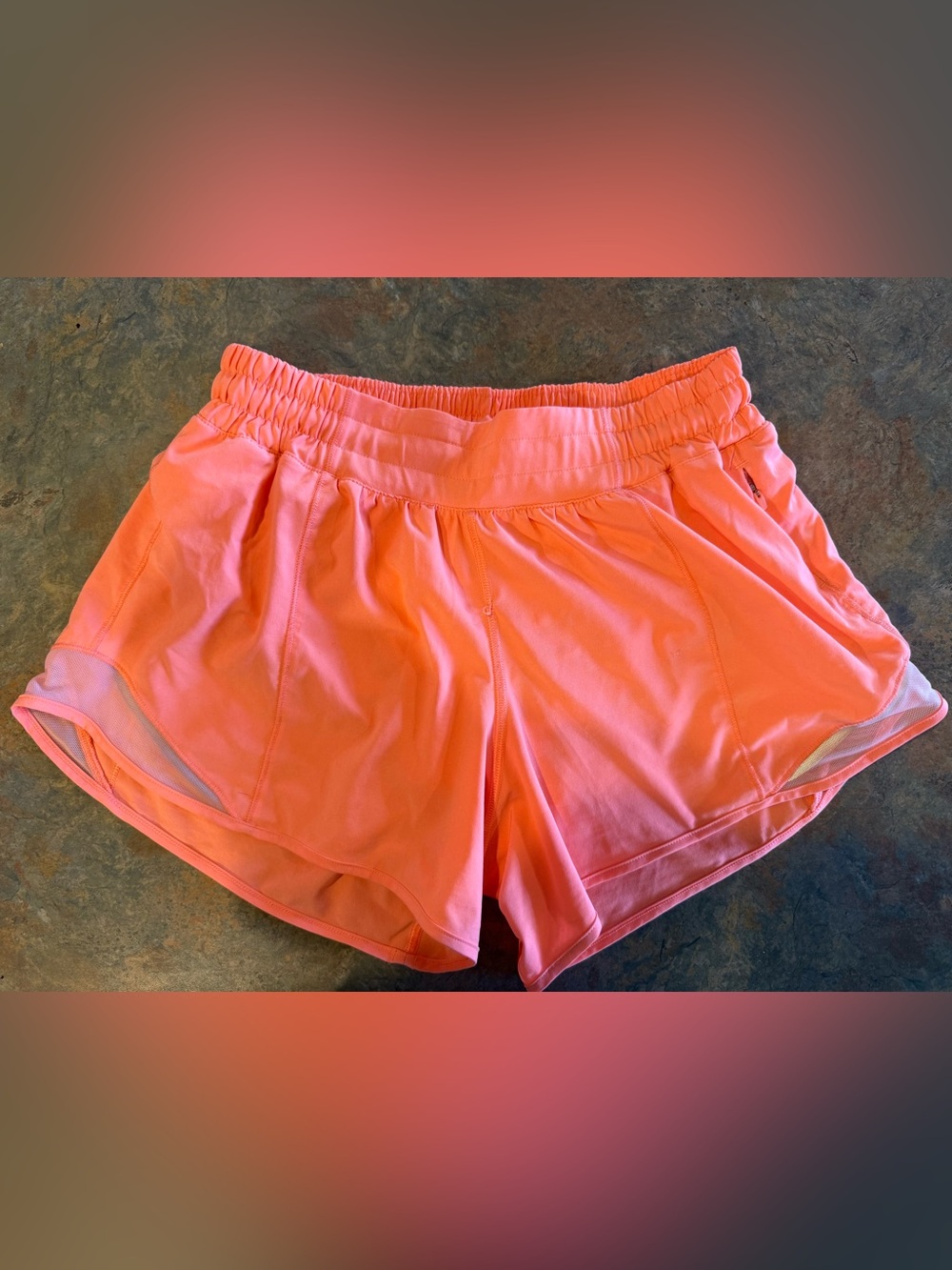 lululemon athletica hotty hot